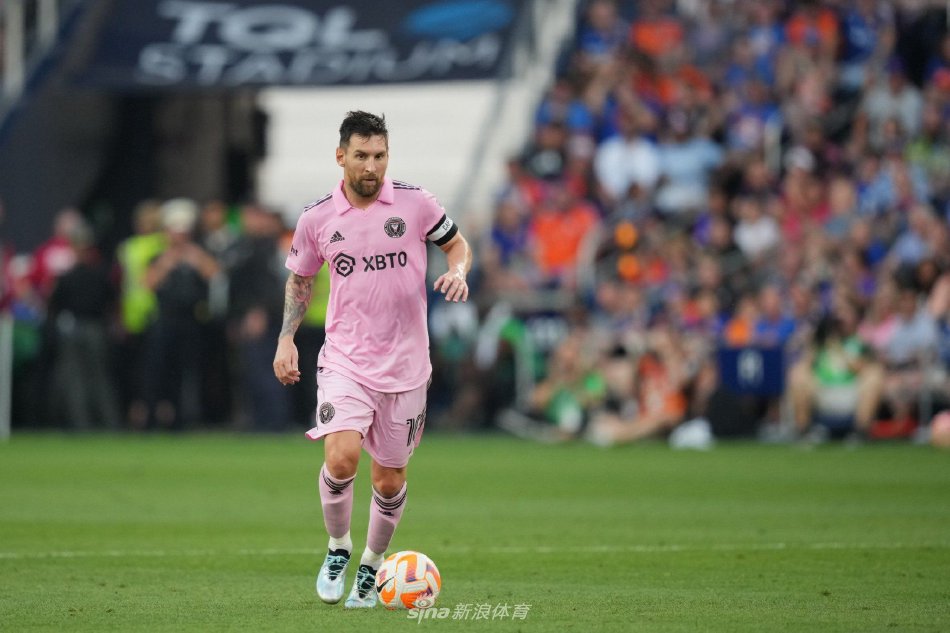 随着申花3-1，泰山4-3，国安1-1，中超最新积分榜：前4名同积7分.