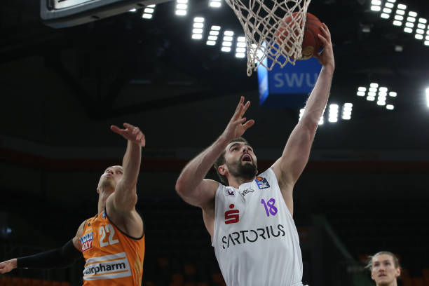 来自上海队 来自上海队